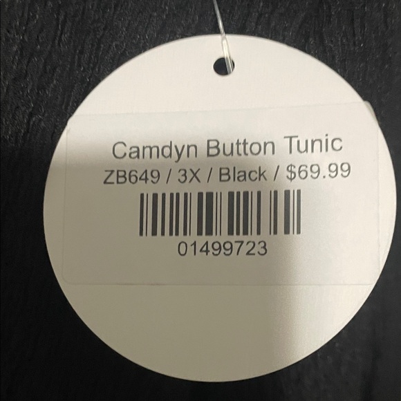 Elegant Black Button-Down Tunic - Picture 4 of 6